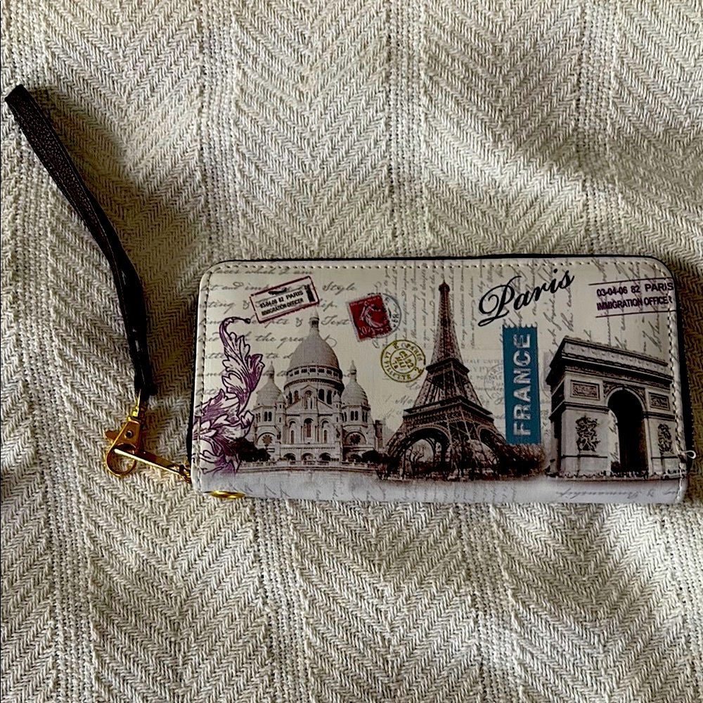 Paris Themed Wristlet Wallet